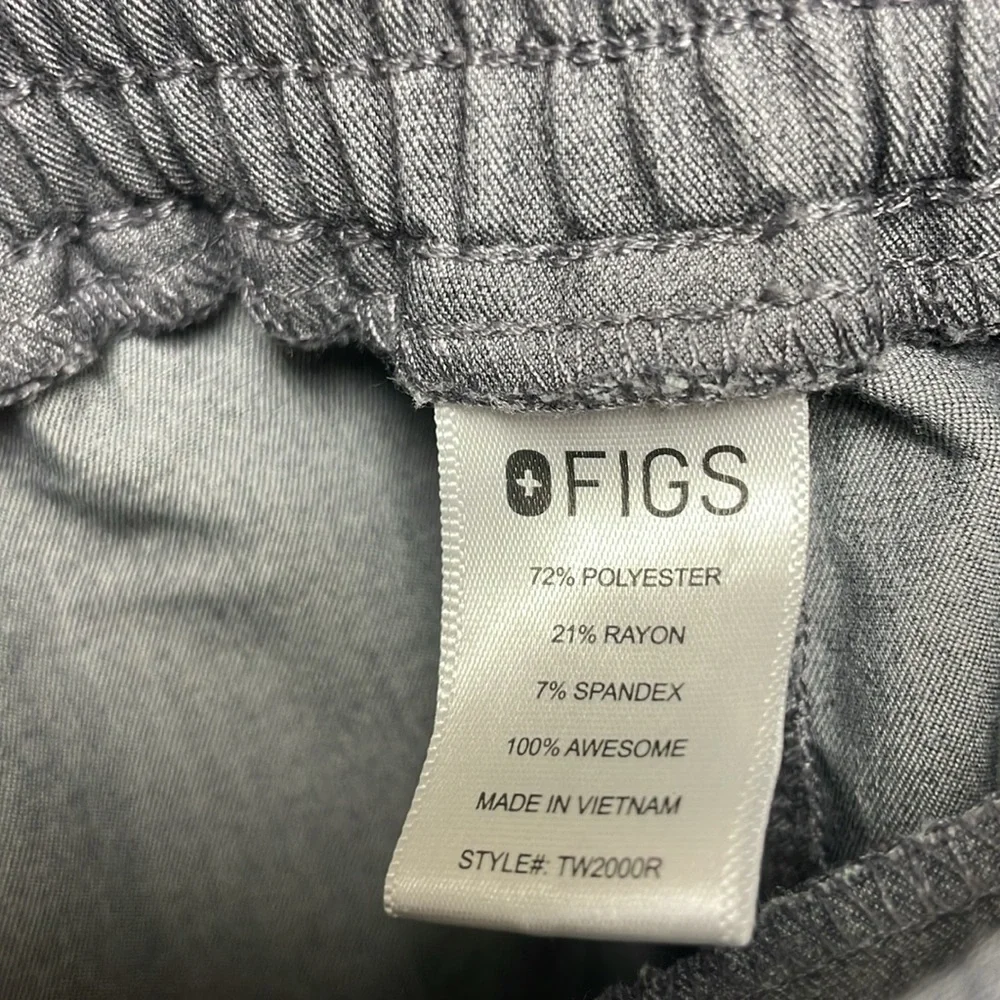 Figs Women’s Charcoal Gray Technical Scrub Cargo Pants Size Large